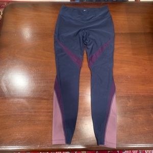 Nike dry fit workout pants size M